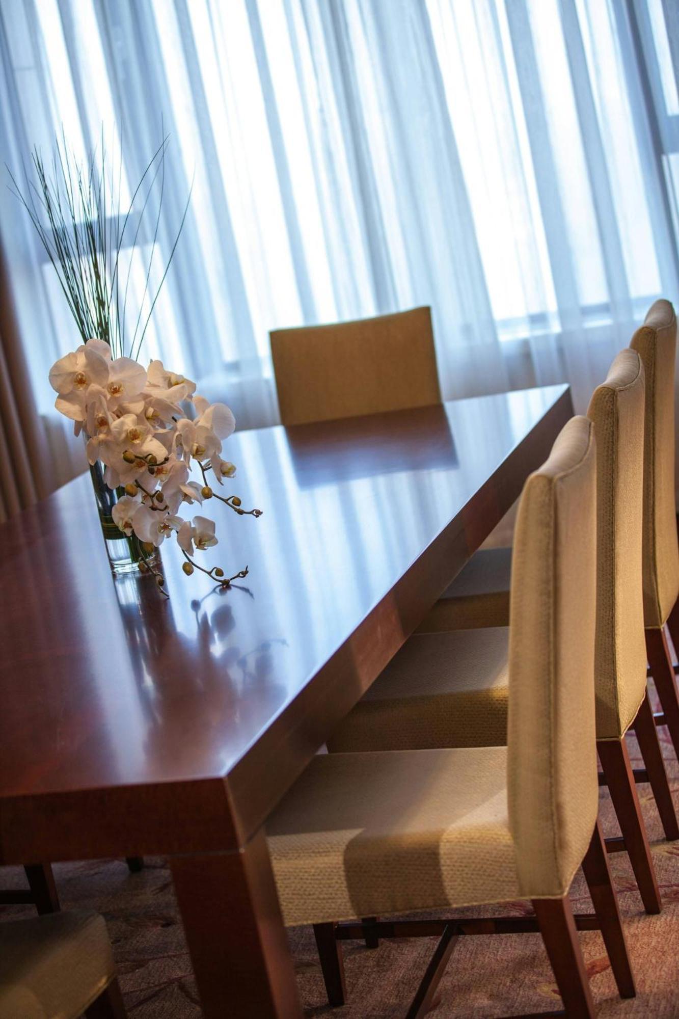 Renaissance Tianjin Lakeview Hotel Eksteriør billede